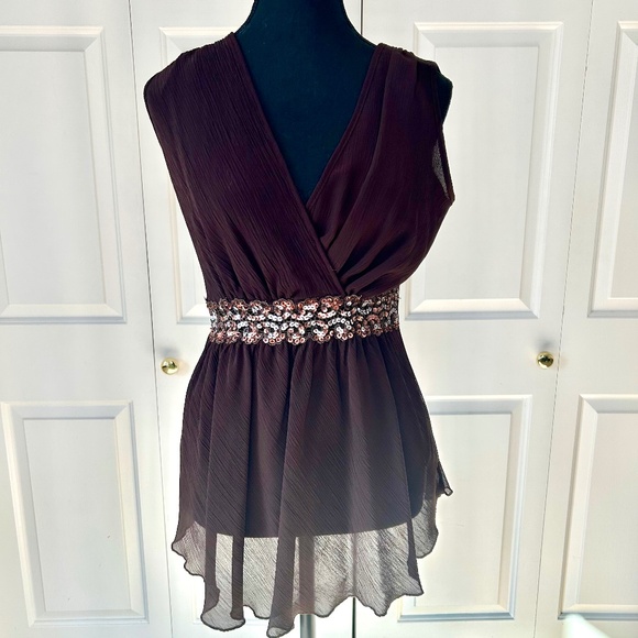 Cha Cha Vente Brown Crepe Flowy Top with Sequin Band Around Waist Size M - Picture 2 of 5